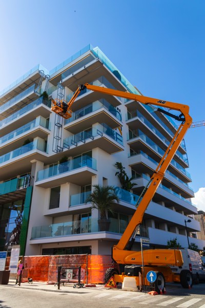 The One — il cantiere